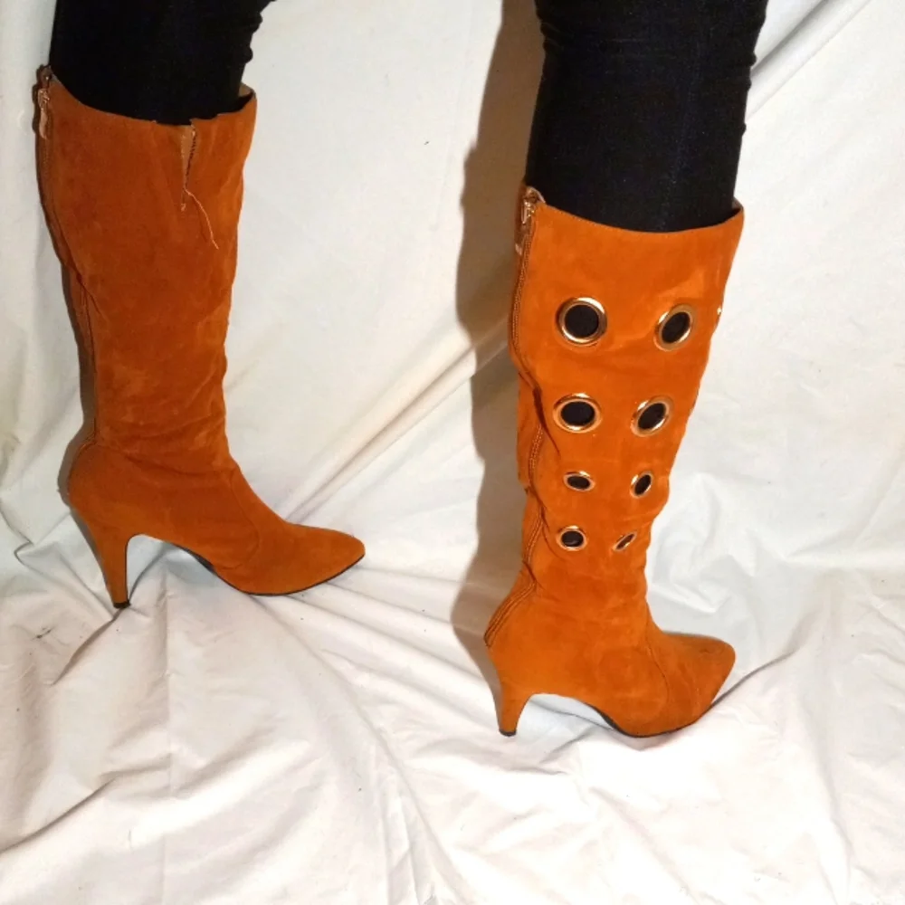 Color: Brownish swayed Size:8 ½ - Picture 3 of 6